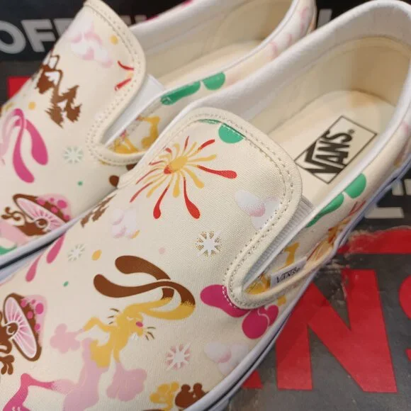 Vans Men's 11.5 Classic Slip On Get Outdoors Marshmallow White VN000BVZBPH